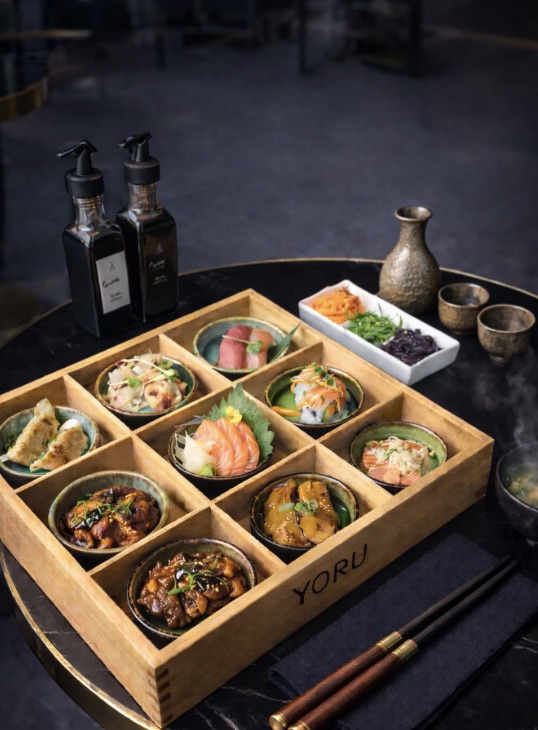 Bento signature YORU Montparnasse — bento 9 dégustations