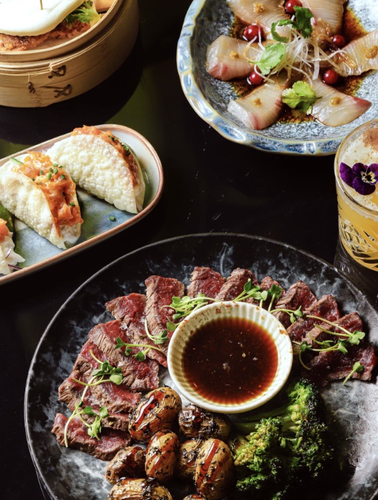 Tataki de bœuf et gyoza YORU — plats signature